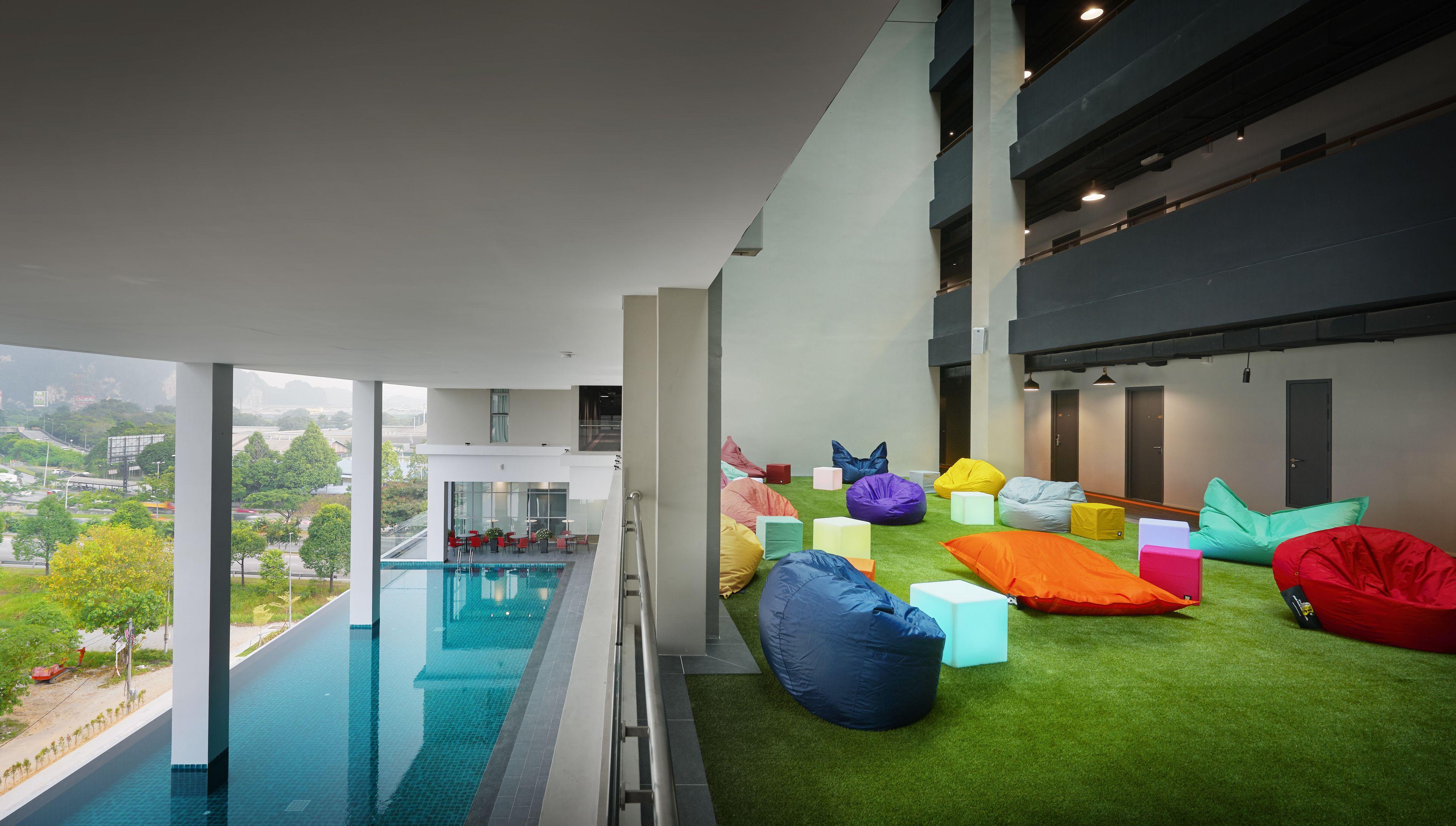 Kip Hotel — Photos 1